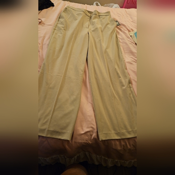 NWT women's rich tan Vince‎ Camuto pants size 16 - Picture 1 of 5